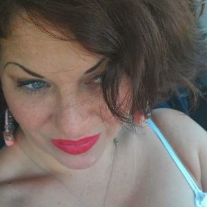 Meet your Posher, April